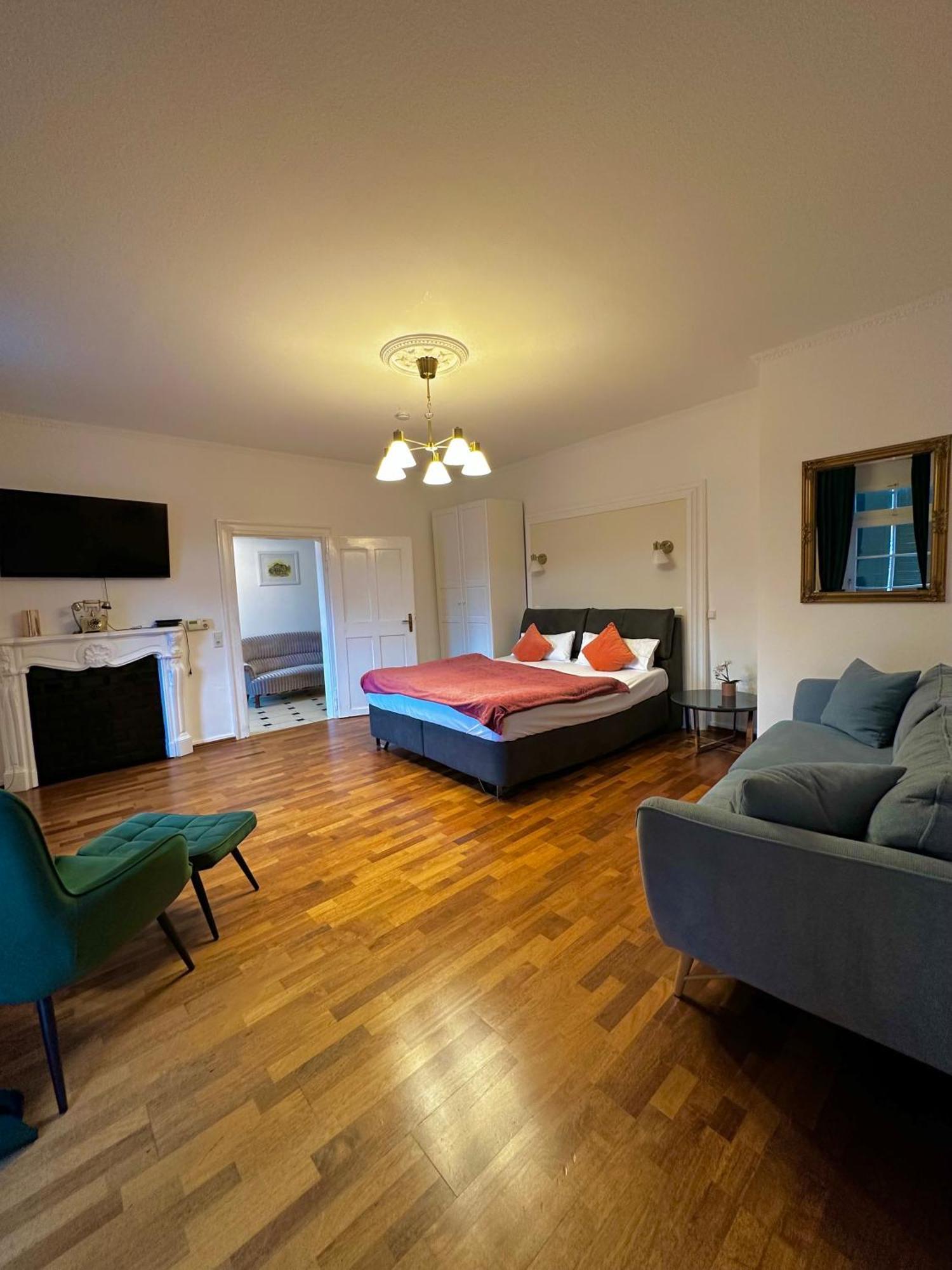 Hirsch Appartement *